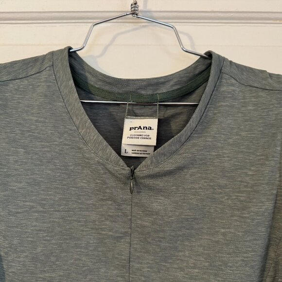 Green PrAna Space-Dyed, zip-front, cinched athletic / adventure dress - L - Picture 3 of 9